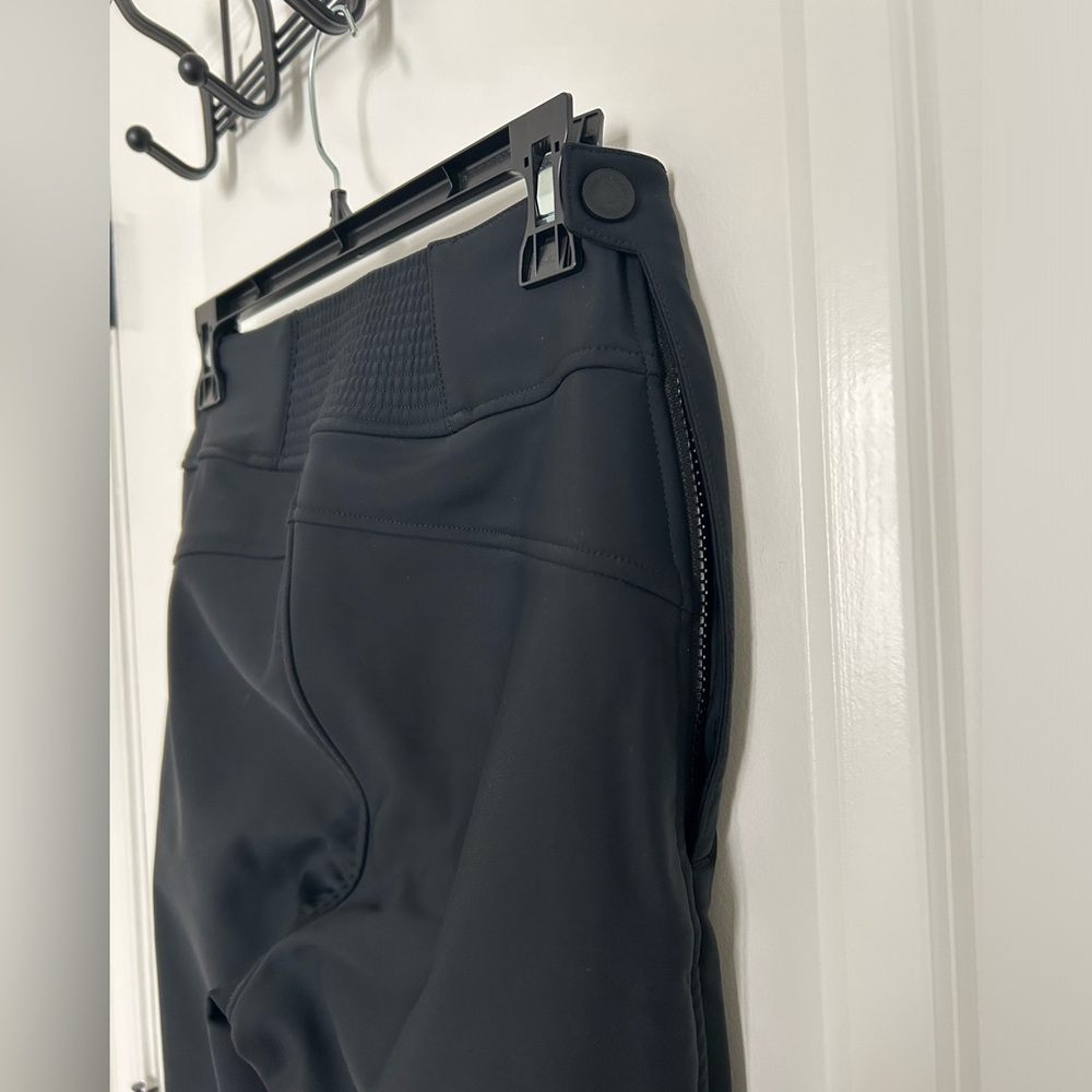 Obermeyer Women's Soft Shell Ski Pants Size 8 - Picture 8 of 11
